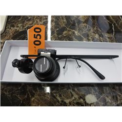 "Right eye" jeweler's loupe & light glasses