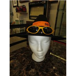 "Smithbilt" Felt cowboy hat & Ozzie sunglasses