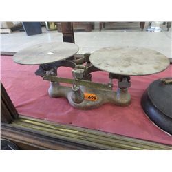 Vintage cast balance beam scale