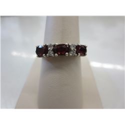 Estate .925 sterling silver garnet & crystal ring