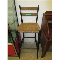Bar stool with rope seat