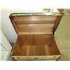 Image 2 : Antique trunk, cedar lined