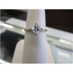 14KT yellow gold Solitaire ring