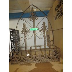 Metal planter box with cathedral back top