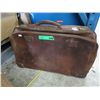 Image 1 : 1920s Leather suitcase