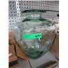 Image 1 : Large green glass vase