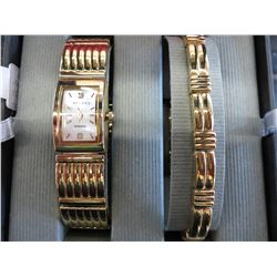 New Ladies Mother of Pearl Watch & bracelet set