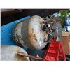 Image 1 : PROPANE BOTTLE