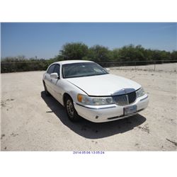 2002 - LINCOLN TOWN CAR