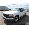 Image 2 : 2003 - GMC SIERRA