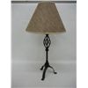 Image 2 : Iron Base Table Lamp