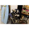 Image 1 : Set of Wilson Golf Clubs and Bag