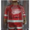 Image 2 : GORDIE HOWE AUTOGRAPHED HAND PAINTED BOBBLE HEAD