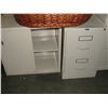 Image 2 : LOT OF 5 FILING CABINETS AND ONE METAL CABINET