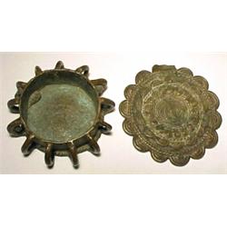 WEST AFRICA, GOLD COAST (GHANA), Ashanti Tribe, c. 1720-1900 AD. a fine Ashante weight in the fo...