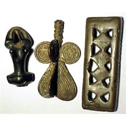 WEST AFRICA, GOLD COAST (GHANA), Ashanti Tribe, c. 1720-1900 AD. a fine Ashanti weight in the fo...