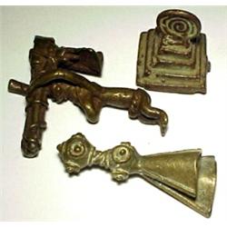 WEST AFRICA, GOLD COAST (GHANA), Ashanti Tribe, c. 1720-1900 AD. a lot of three unusual weights,...