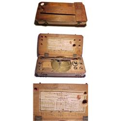 France, c. 1825, a coin scale with an equal arm balance with a steel beam measuring 14 cm. in le...