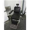 Image 1 : Old Koken Barber Chair