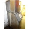 Image 3 : Manitowac 570 Lb Ice Machine - Working as shown in photo