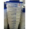 Image 1 : 12 - 18 Qt. Cambro Storage w/Lid - 12 Times the Money