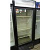 Image 1 : True Single Glass Door Ref. Merchandiser - Tested at 33 deg.