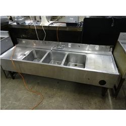 S/S 3-Comp Bar Sink (Short Legs, Hole in Drainboards)