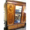 Image 2 : English Armoire
