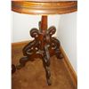 Image 2 : Victorian Small Size Oval Candle Stand