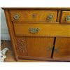 Image 5 : Gorgeous Estate Oak Curio Side Board