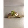 Image 3 : Estate Gold Lady's Peridot Ring