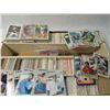 Image 2 : LARGE BOX BASEBALL PLAYER CARDS