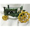 Image 1 : CAST IRON JOHN DEERE TRACTOR TOY