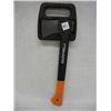Image 1 : Fiskars Hatchet