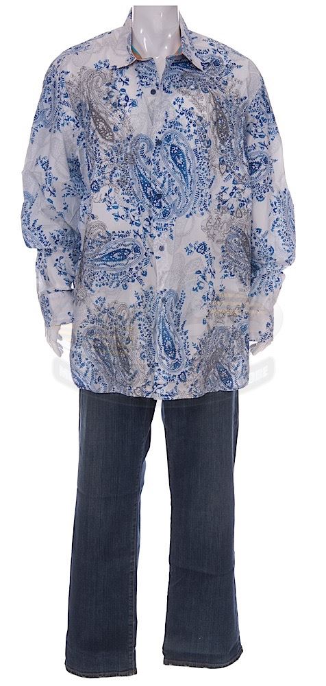 modern family cam dress shirts I love Cam's shirts with these sleeve things : r/Modern_Family