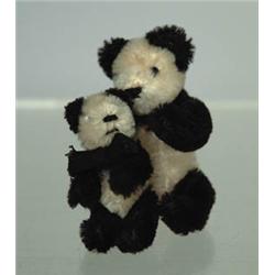 LOT OF 2 SMALL STEIFF AND SCHUCO PANDAS.