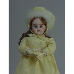 20" E7D FRENCH DOLL.