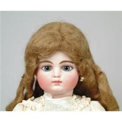 22" CLOSE MOUTH F.10G. FRENCH CHILD.   