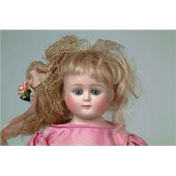 14" CLOSE MOUTH GERMAN SHOULDER HEAD DOLL.