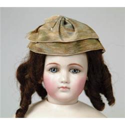 18" SWIVEL HEAD JUMEAU FASHION DOLL.