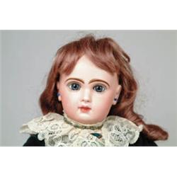 21" CLOSE MOUTH TETE JUMEAU.