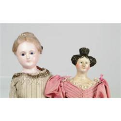 LOT OF 2 DOLLS.