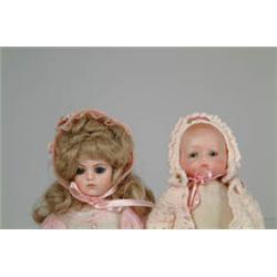 LOT OF 2 DOLLS.