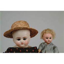 LOT OF 2 DOLLS.