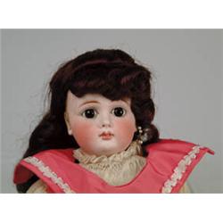 18" UNMARKED GERMAN CLOSE MOUTH DOLL.