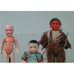 LOT OF APPROX. 20 DOLLS.