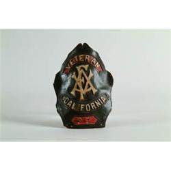 FIREMAN HELMET EMBLEM.   