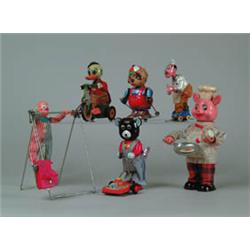 LOT OF 7 JAPANESE W/UP TOYS.