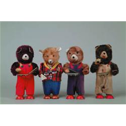 LOT OF NINE PLUSH AND TIN W/UP BEARS.