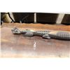 Image 3 : PAPAU NEW GUINEA CROCODILE EBONY CARVING WITH MOTHER OF PEARL ACCENTS 27" LONG